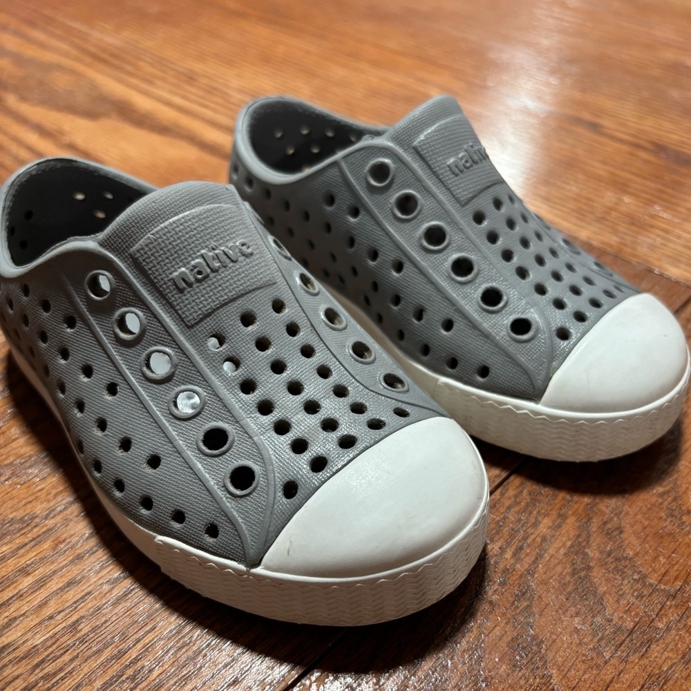 Native Jefferson size C6 in Pigeon Gray